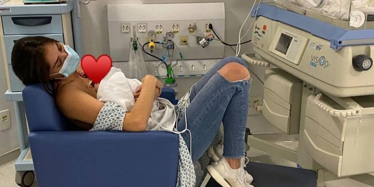 Romana Novais, esposa de Alok, mostra momentos com a filha, Raika, na UTI (Foto: Instagram)
