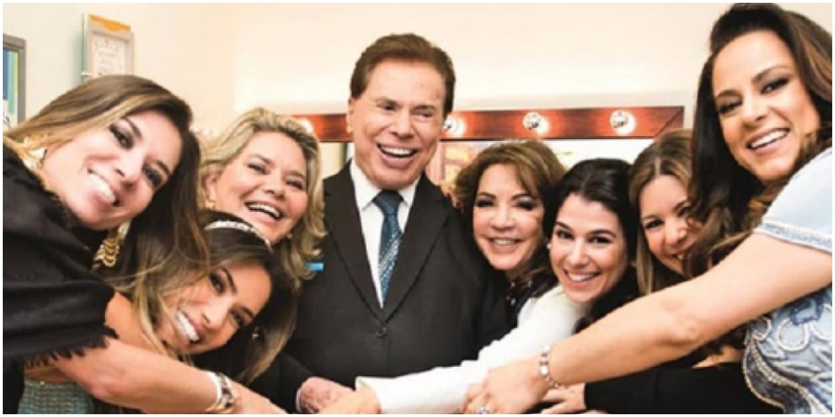O apresentador Silvio Santos ao lado da família - Foto: Reprodução