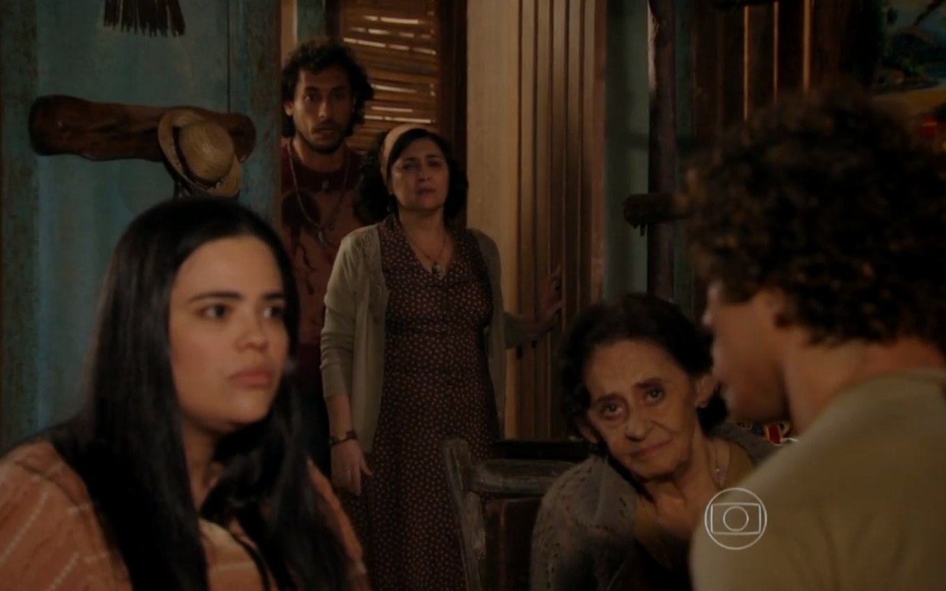 Filha de Veridiana retona em Flor do Caribe (Foto: Rerpodução/ Globo)