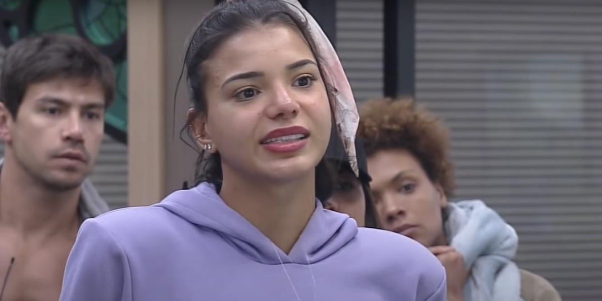 Jakelyne Oliveira corre risco em A Fazenda 12 (Foto: Reprodução)