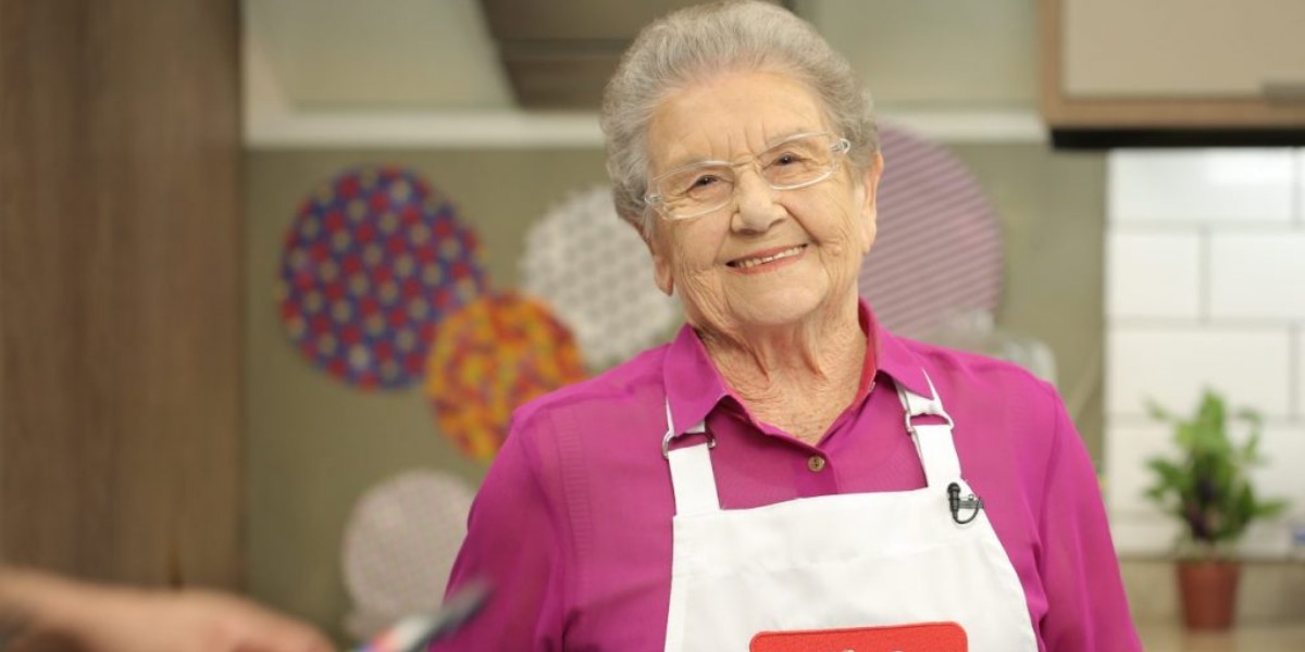 Palmirinha recebe alta hospitalar (Foto: Reprodução)