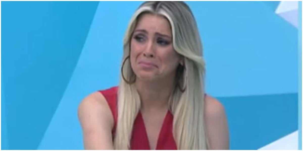 Renata Fan foi aos prantos durante o Jogo Aberto (Foto: Reprodução)