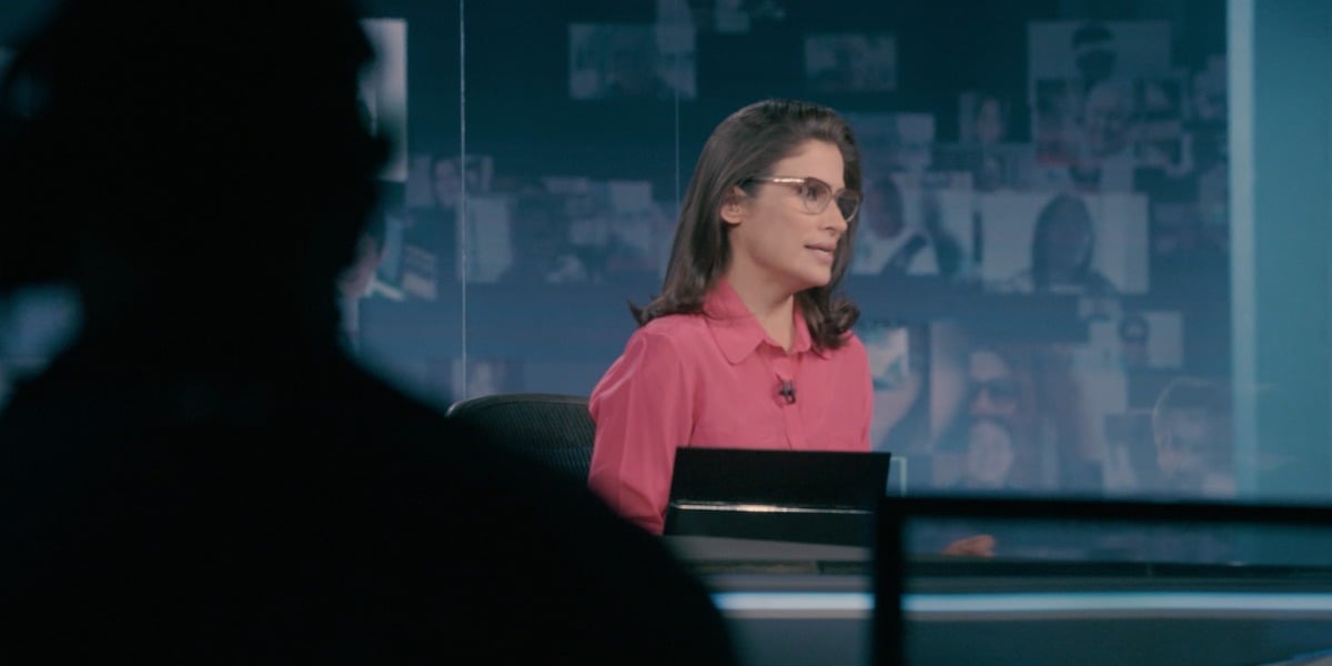 Renata Vasconcellos nos bastidores do "Jornal Nacional" (Foto: Divulgação/Globo)