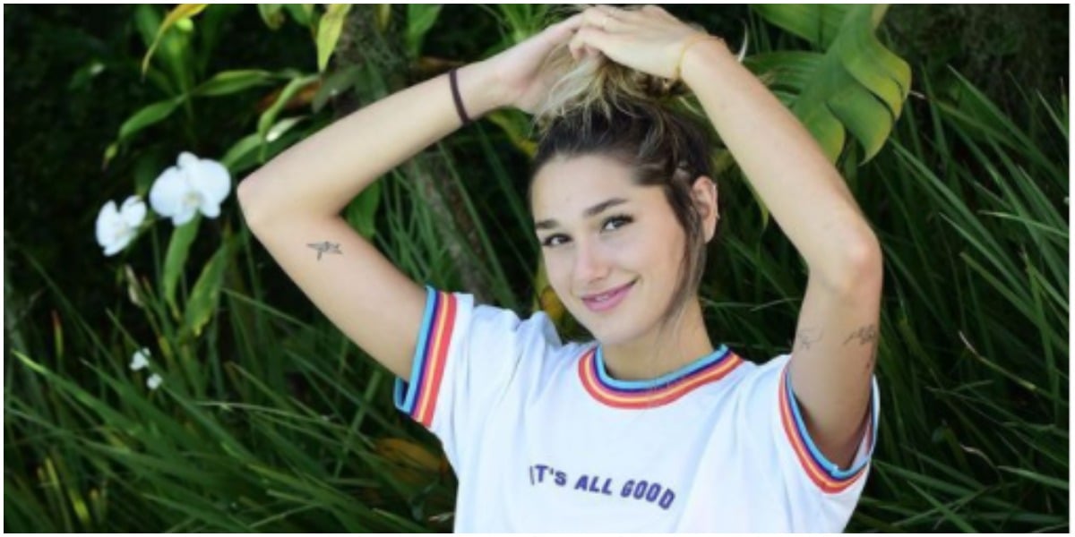 Sasha Meneghel expõe declaração para namorado e aparece beijando rapaz (Foto: Reprodução)