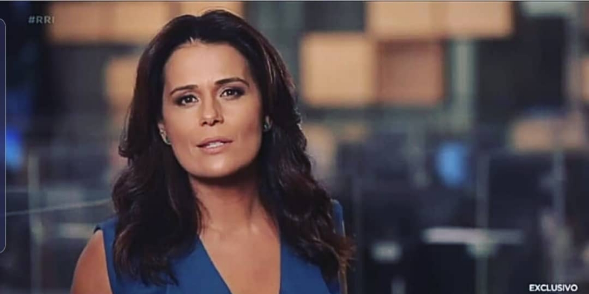 Adriana Araújo deixará Record em março, após 15 anos dentro da emissora (Reprodução: Instagram)