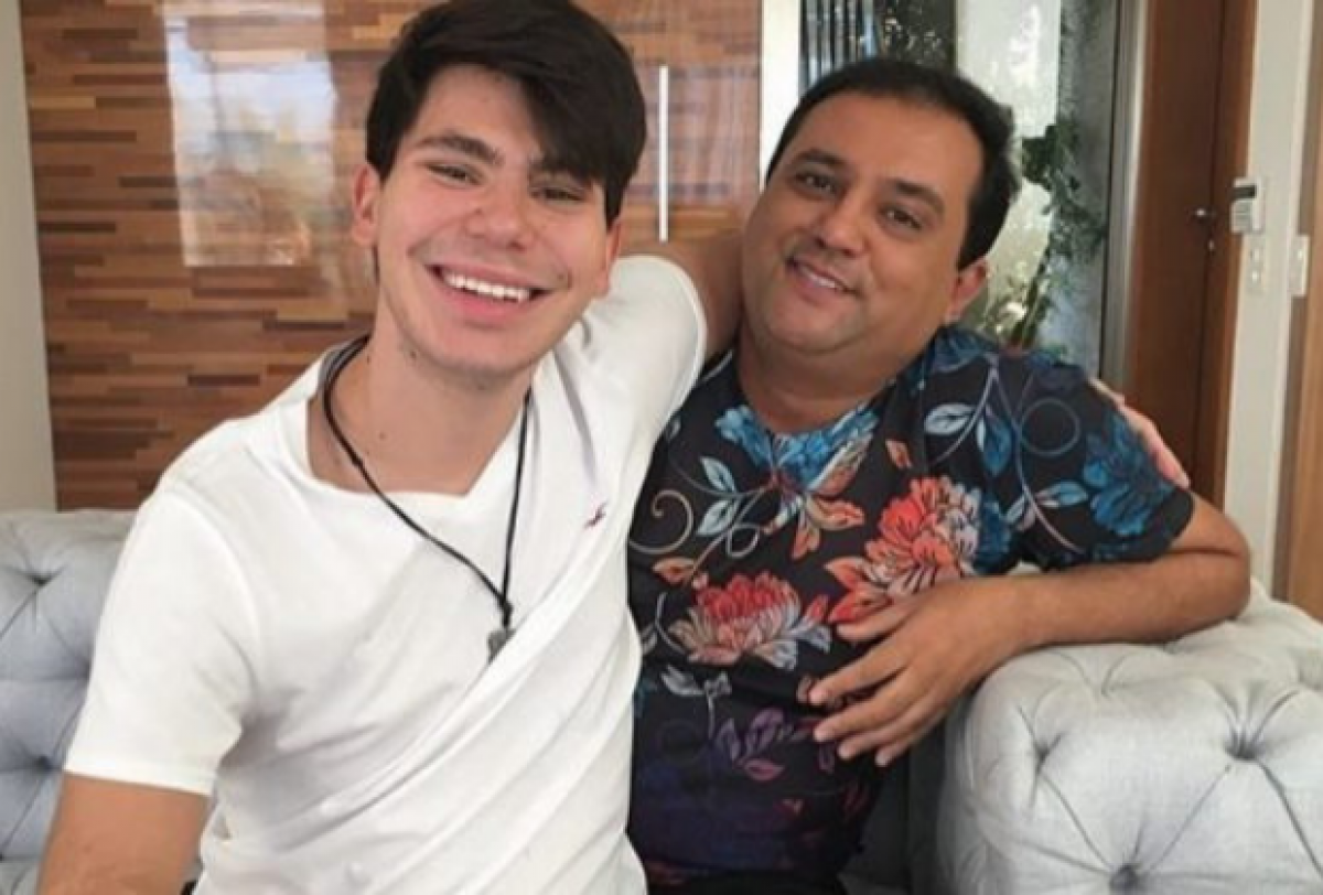 Geraldo Luís ao lado de seu filho, João Pedro (Reprodução)