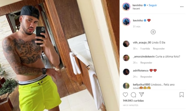Kevinho estoura com fotão nas redes sociais (Reprodução) 