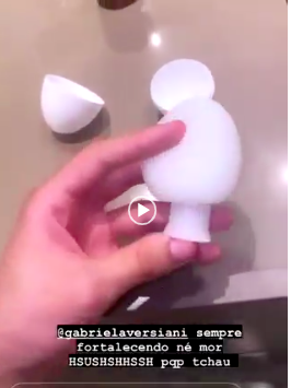 kevinho mostra brinquedinho (Reprodução) 