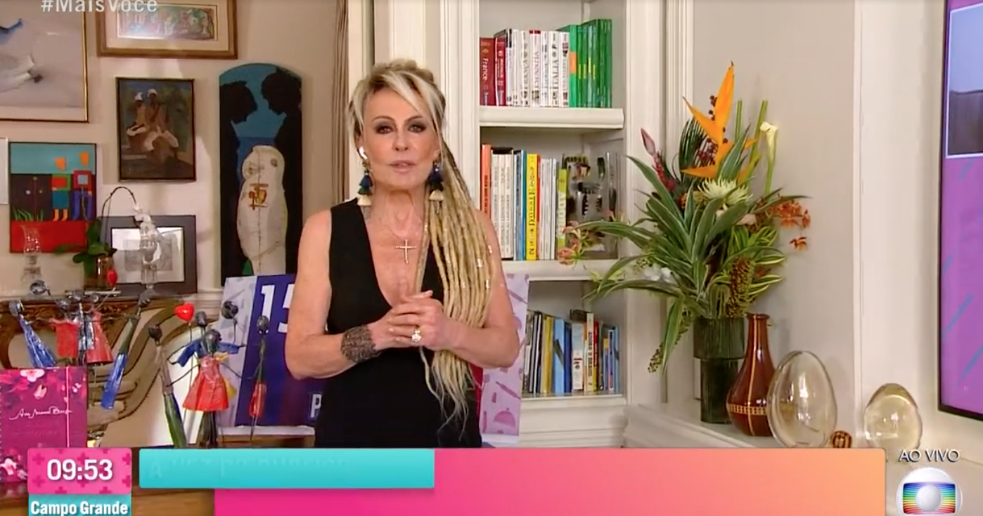 http://tvfoco.uai.com.br/wp-content/uploads/2015/05/Daniela-Mercury.jpg