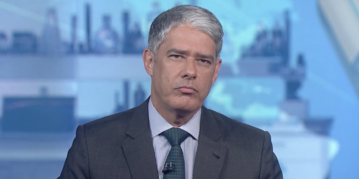 William Bonner durante o "Jornal Nacional", da Globo, na última terça-feira, 19 (Reprodução)