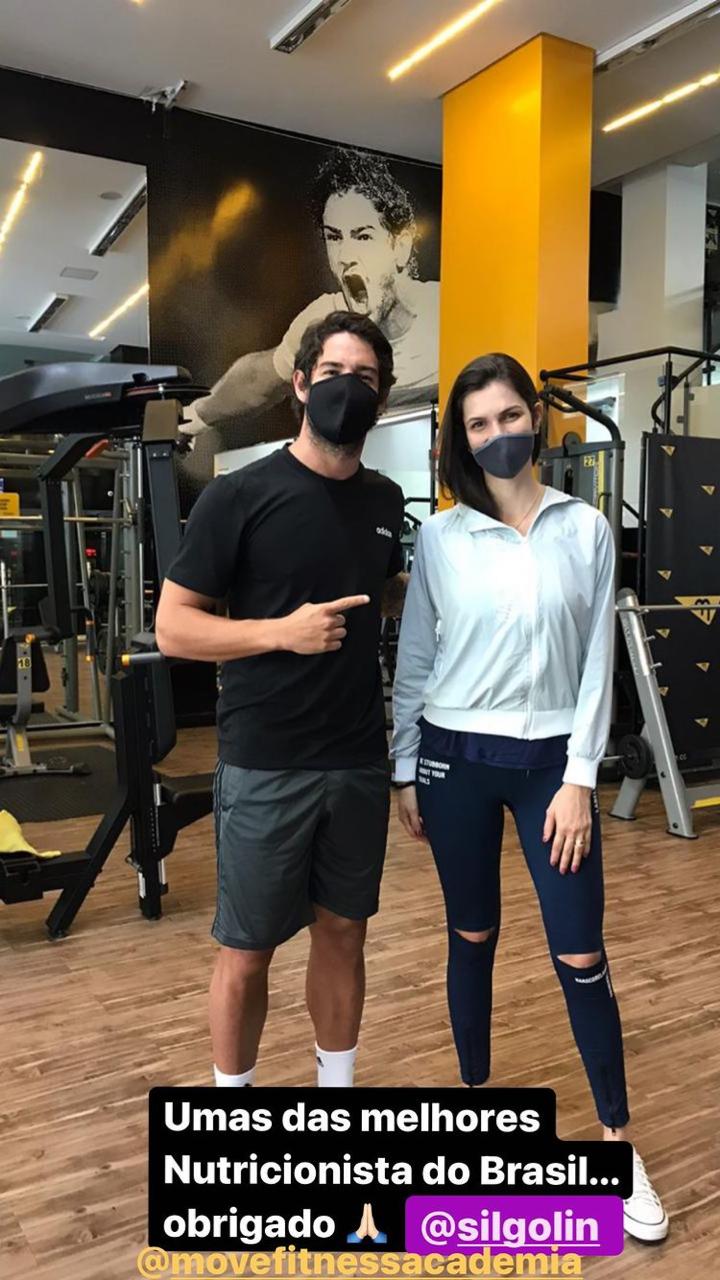 Alexandre Pato surgiu ao lado de sua nutricionista (Foto: Reprodução/Instagram)