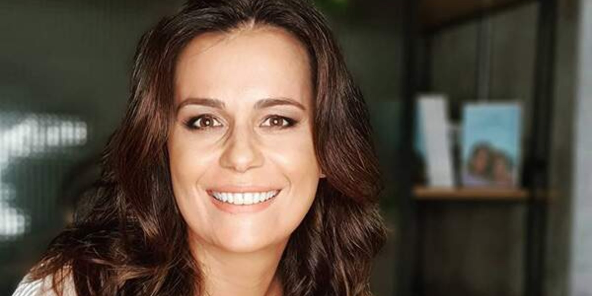 Adriana Araújo apresenta atualmente o "Repórter Record Investigação" (Foto: Reprodução/Instagram)