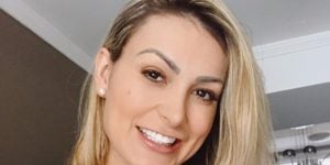 Andressa Urach expõe intimidade e joga primeira vez na roda (Foto: Reprodução)