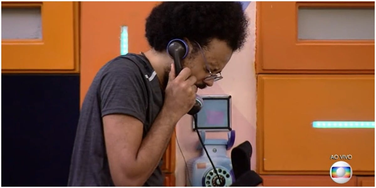 João Luiz atende o BigFone e manda três pessoas ao paredão - Foto: Reprodução