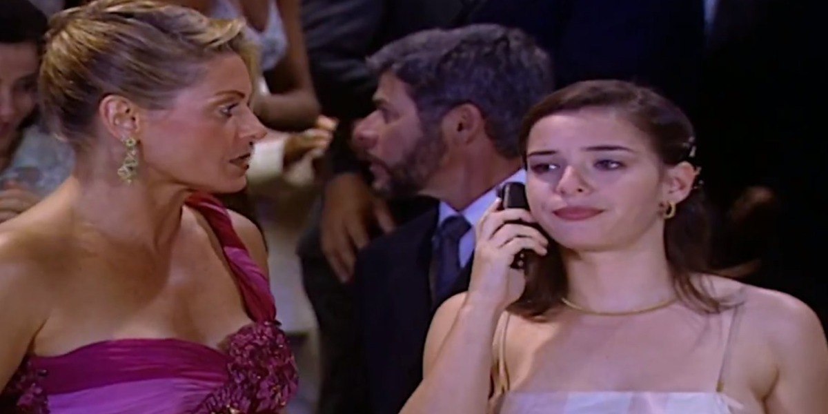 Clara e Helena em Laços de Família (Foto: Reprodução)