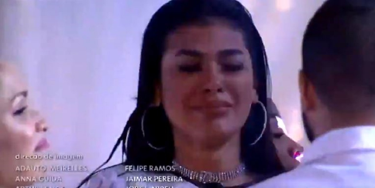 Pocah e outros confinados choram com música de Paulo Ricardo no BBB21 (Foto: Reprodução)