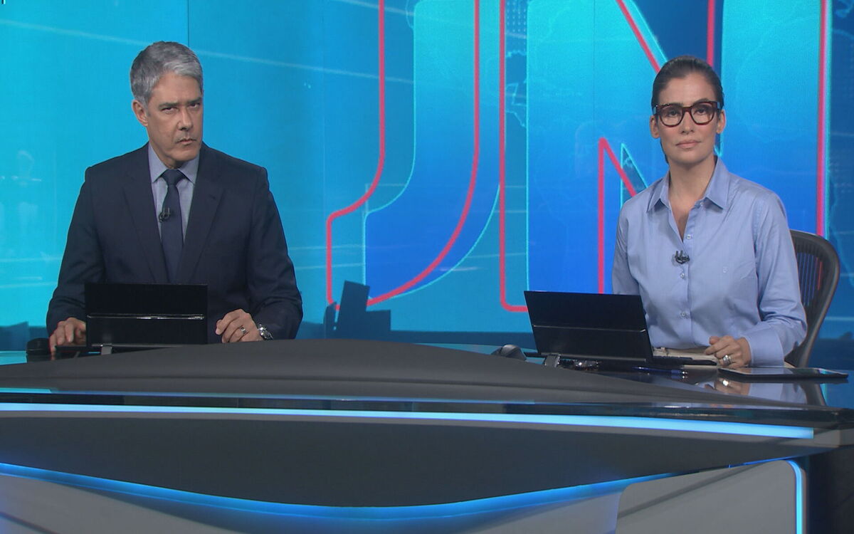 William Bonner e Renata Vasconcellos no Jornal Nacional desta quarta- feira, na Globo (Foto: Divulgação)