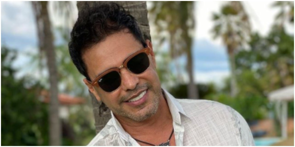 Zezé apareceu junto de Denilson e o irmão Emanoel Camargo e brincou com situação (Foto: Reprodução)