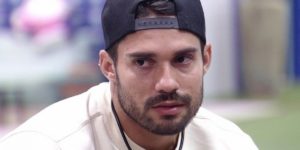 Arcrebiano foi humilhado por Projota no jogo da discórdia do 