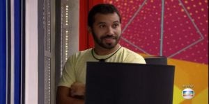 Gilberto ficou esperando o suposto novo participante do 