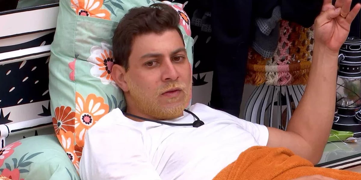 Caio ficou curioso em saber mais sobre o sexo gay (Foto: Reprodução)