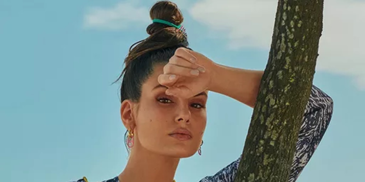 Camila Queiroz usou rede social para lamentar perda de pet (Foto: Reprodução)