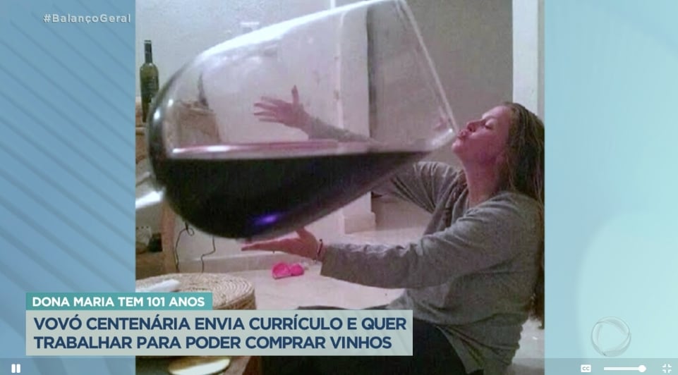 Fabiola Reipert vira alvo de brincadeira de apresentadores (Reprodução) 