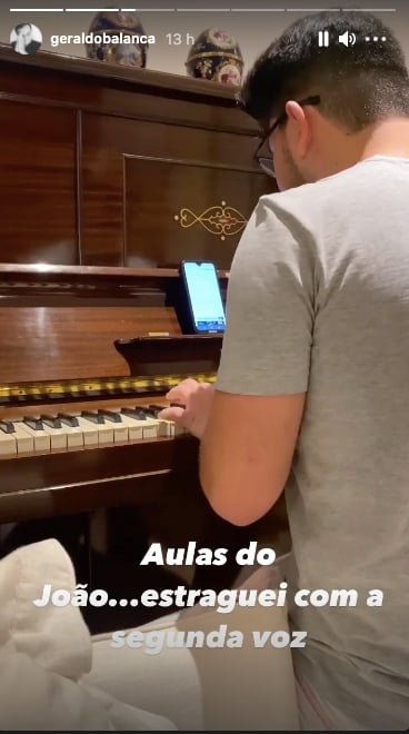 Geraldo Luís flagra parceiro (Reprodução) 