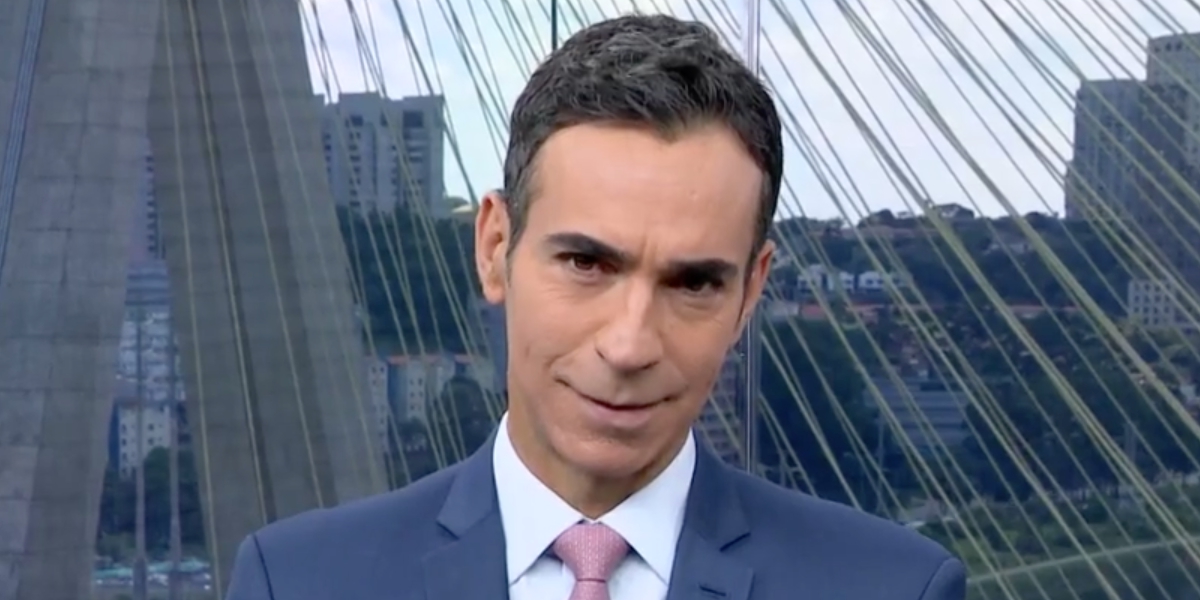 César Tralli ao vivo na última terça-feira, 23 (Reprodução)