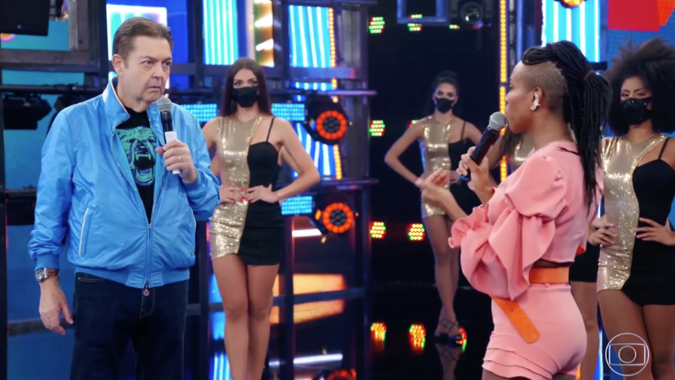 Faustão recebeu Karol Conká no Domingão do Faustão (Foto: Reprodução)