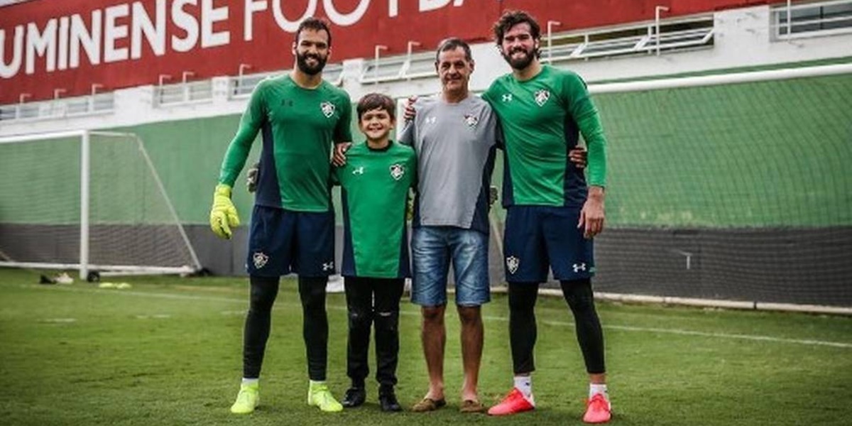 José Agostinho ao lado de Alisson e Muriel (Foto: Reprodução) 