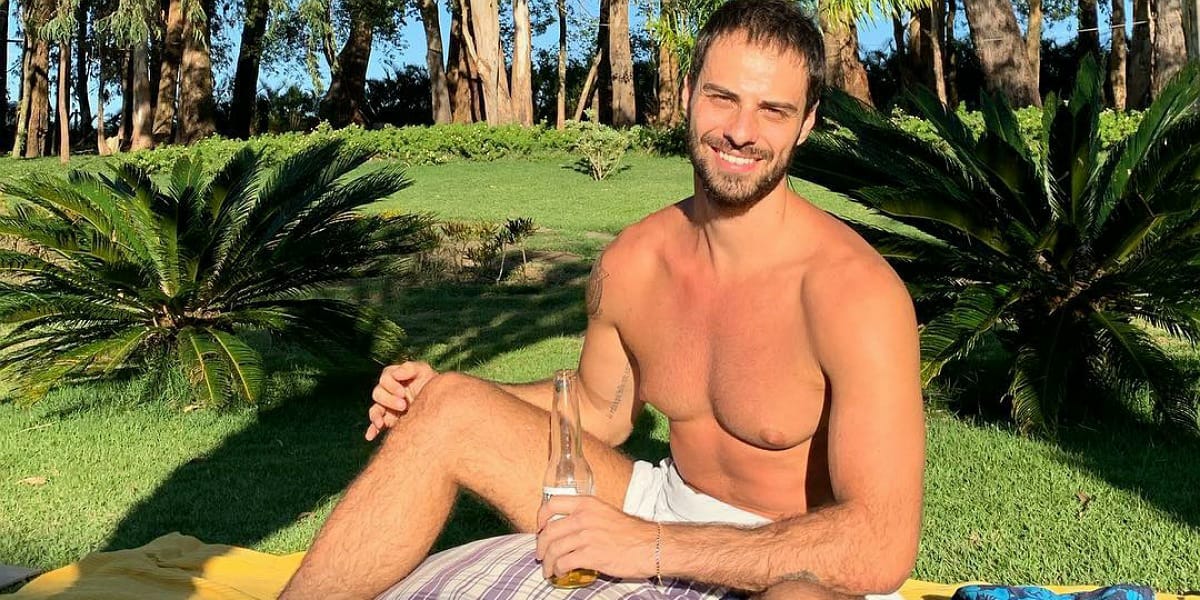 Lucas Malvacini, galã da Globo que foi par romântico de Mateus Solano em Amor a Vida (Foto: Reprodução)