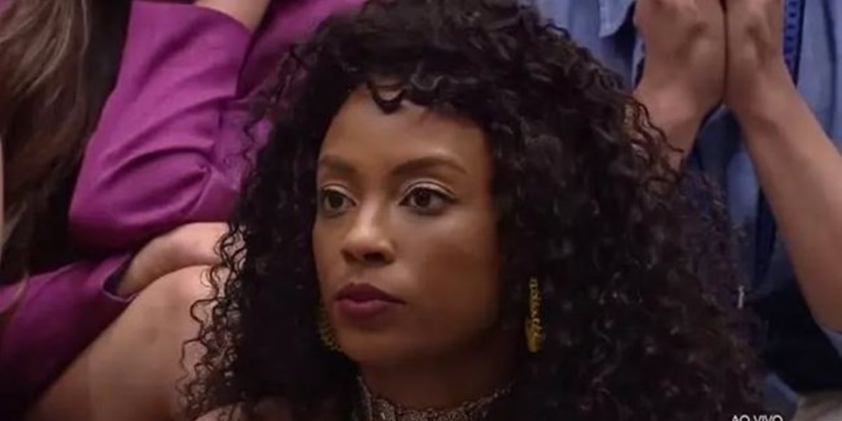 Lumena cogita possibilidade de pedir vibrador a produção do BBB21 (Foto: Reprodução)