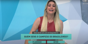 Renata Fan não aguentou a emoção e chorou no Jogo Aberto (Foto: Reprodução)