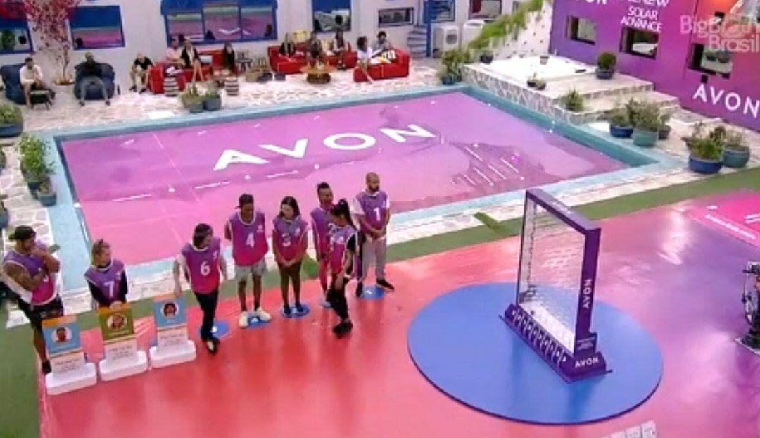 Brothers durante a prova do anjo no BBB21 (Foto: Reprodução / Globo)