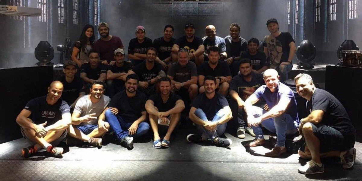 Eduardo Costa e equipe (Foto: Reprodução)