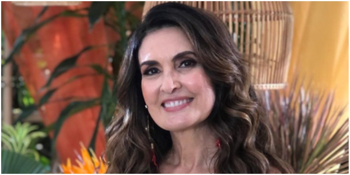Fátima Bernardes aproveitou momento durante suas férias com o namorado e regitrou um clique dos dois aguarradinhos