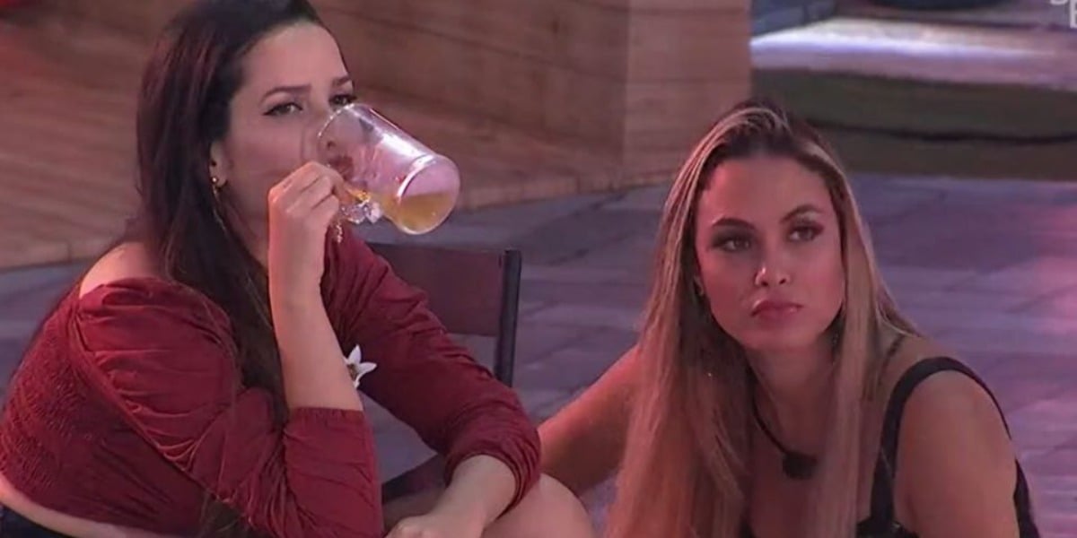 Juliette e Sarah percebem jogo sujo de Karol Conká no BBB21 (Foto: Reprodução)