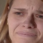 Camila toma decisão cruel em Laços de Família (Foto: Reprodução)