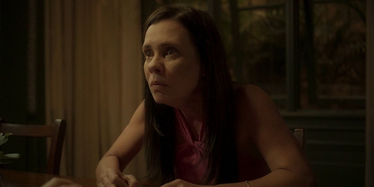 Thelma dá aula de maldade em Amor de Mãe (Foto: Reprodução)