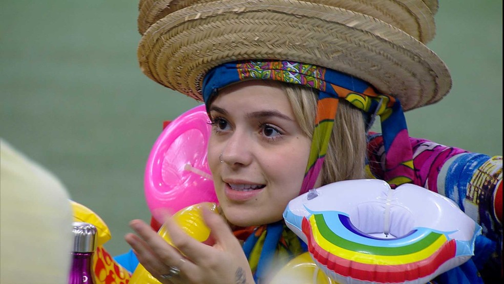 Viih Tube desabafa com sisters no BBB21 — (Foto: Globo)