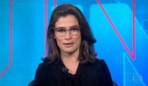 Renata Vasconcellos no comando do Jornal Nacional (Foto: Reprodução)