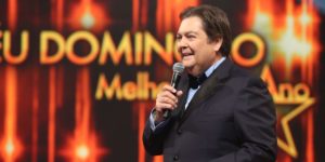Faustão vai sair da emissora dos Marinho em dezembro e os executivos já buscam por um novo apresentador à altura dele (Foto: Reprodução / TV Globo)