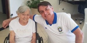 Mãe de Bolsonaro teve morte confirmada pelo presidente (Foto: Reprodução)