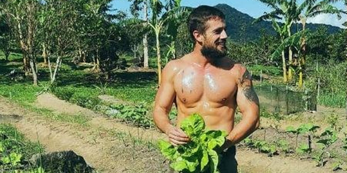 Galã virou entregar de cestas orgânicas e trabalha para ele mesmo (Foto: Reprodução)