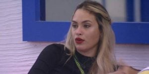 Sarah confessou que seguia Bolsonaro antes de entrar no BBB21 (Foto: Reprodução)