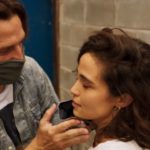 Davi (Vladimir Brichta) e Érica (Nanda Costa) protagonizaram cena absurda em Amor de Mãe (Foto: Reprodução/Globo)