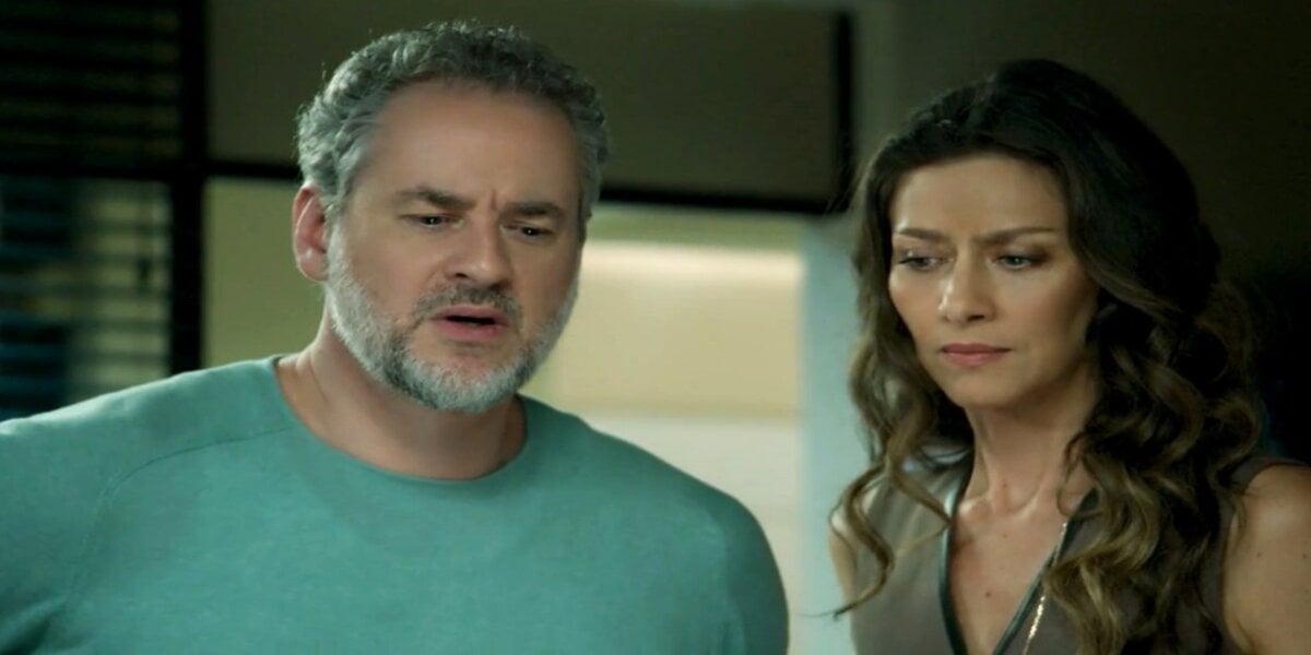 http://tvfoco.uai.com.br/wp-content/uploads/2015/05/Daniela-Mercury.jpg