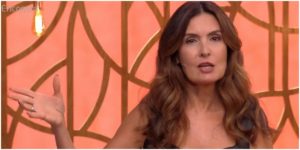 Fátima Bernardes compartilha foto de pais em rede social