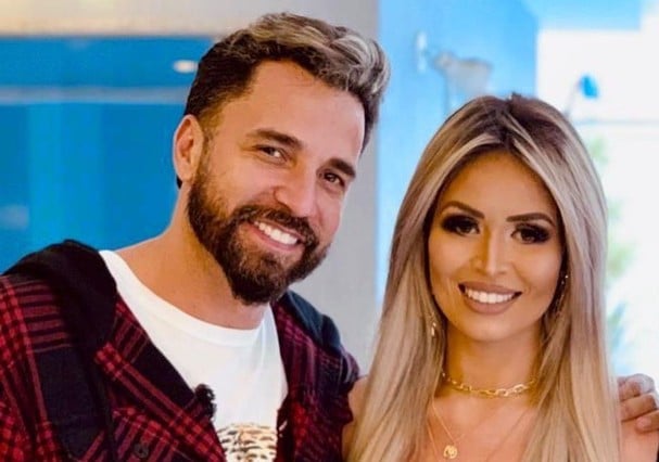 Latino adiou casamento por causa de crise financeira (Foto: Reprodução)